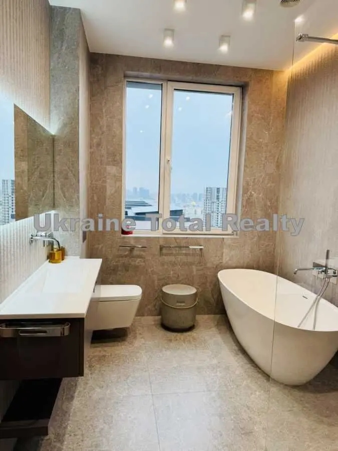 Фото Продаю 4 кімнатну квартиру, 145 кв. м, Бульварно-Кудрявська вул. (Воровського)  Київ, ціна: 729000 USD, код 9636
