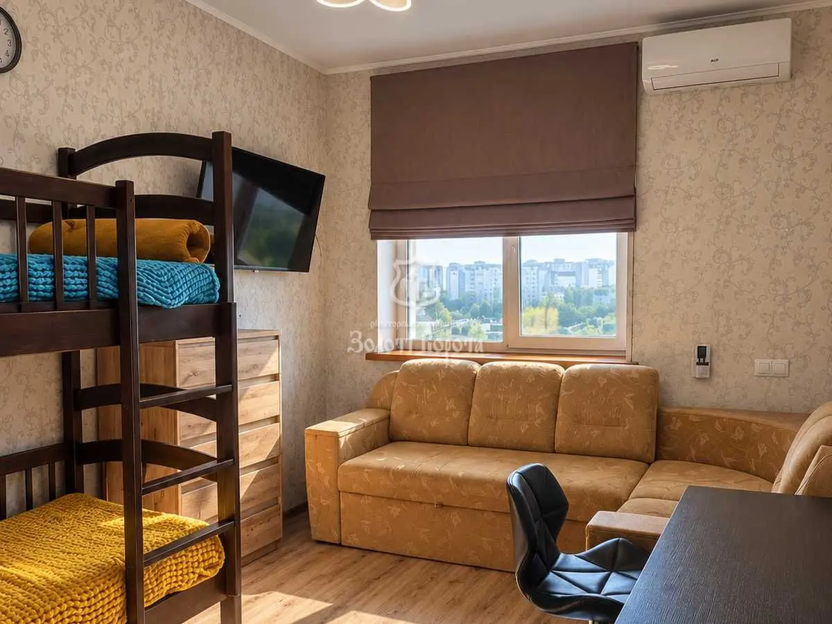 Фото Продаю 1 кімнатну квартиру, 34 кв. м, Соборна вул. (Леніна) 126/1 Софіївська Борщагівка, ціна: 59500 USD, код 9638
