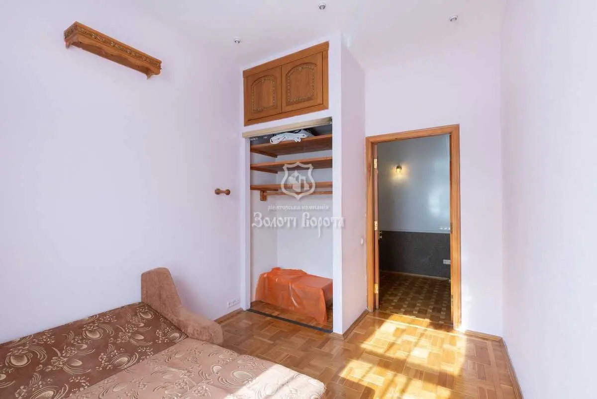 Фото Selling a 3-room apartment, 75.9 sq.m., Olesia Honchara Street 90/92 Kyiv, price: 195000 USD, code 9643