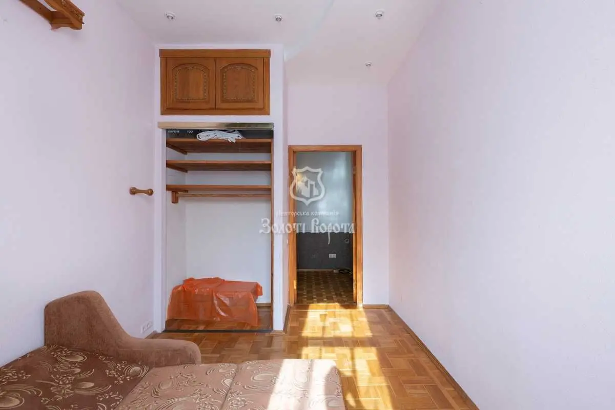 Фото Selling a 3-room apartment, 75.9 sq.m., Olesia Honchara Street 90/92 Kyiv, price: 195000 USD, code 9643