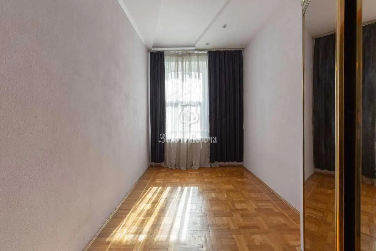 Фото Selling a 3-room apartment, 75.9 sq.m., Olesia Honchara Street 90/92 Kyiv, price: 195000 USD, code 9643