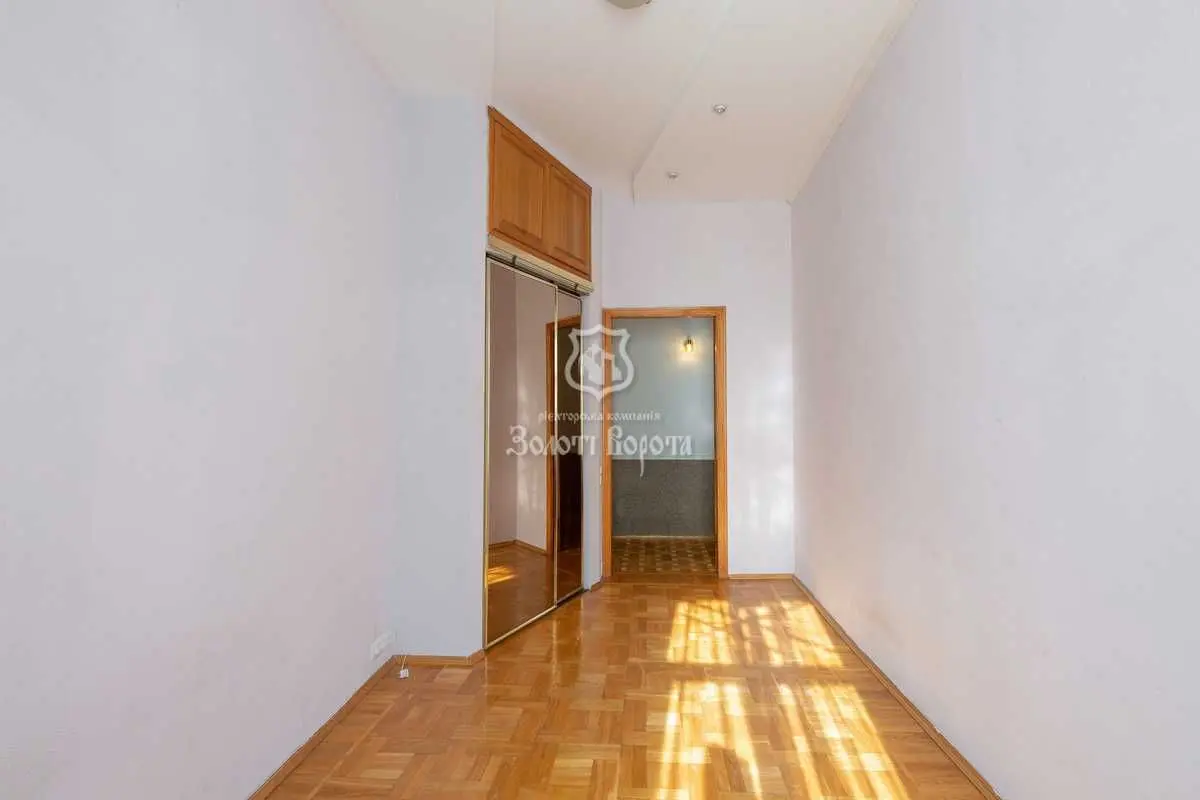 Фото Selling a 3-room apartment, 75.9 sq.m., Olesia Honchara Street 90/92 Kyiv, price: 195000 USD, code 9643