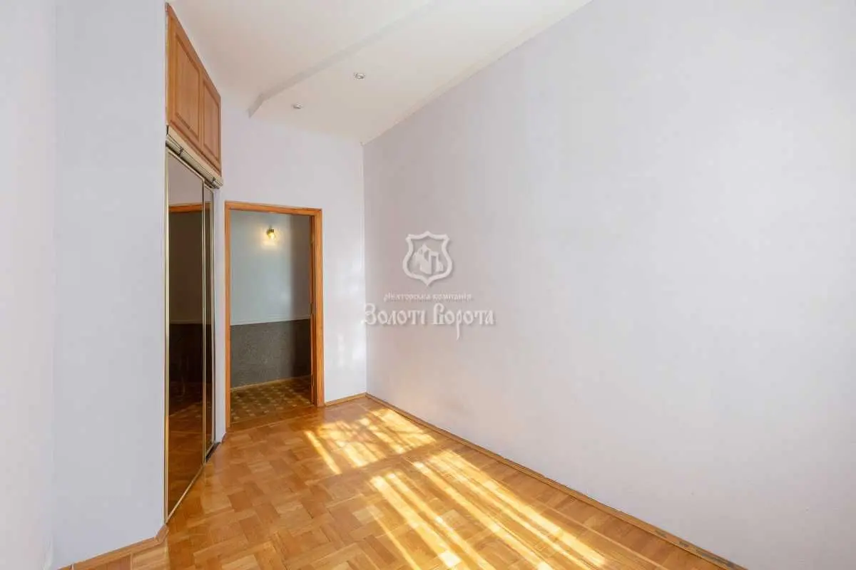 Фото Selling a 3-room apartment, 75.9 sq.m., Olesia Honchara Street 90/92 Kyiv, price: 195000 USD, code 9643