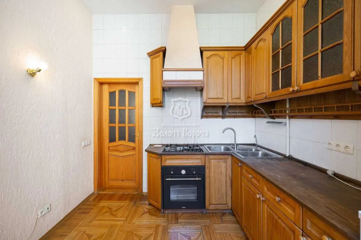 Фото Selling a 3-room apartment, 75.9 sq.m., Olesia Honchara Street 90/92 Kyiv, price: 195000 USD, code 9643