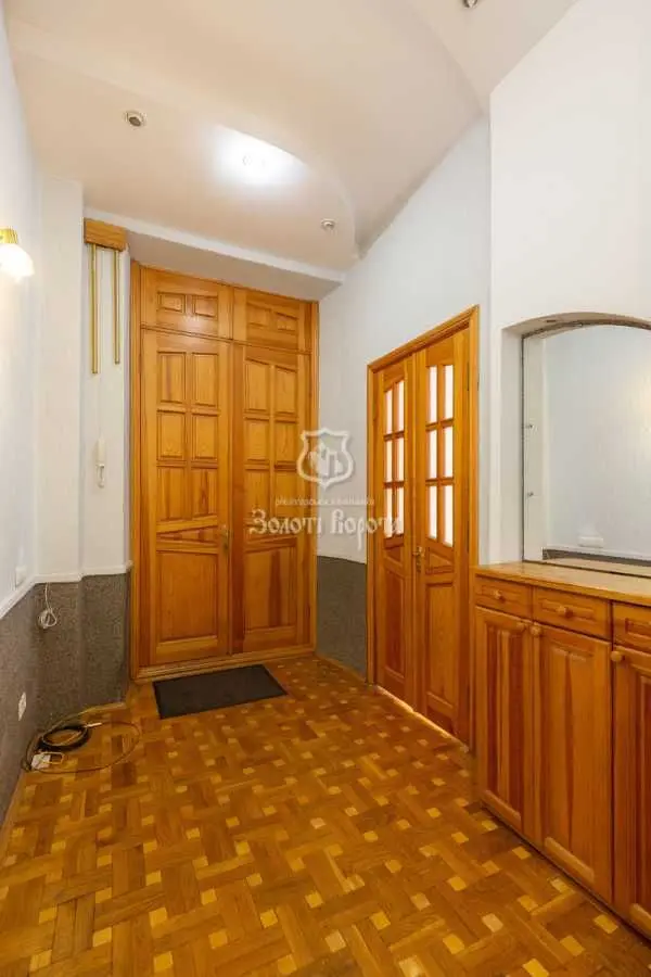Фото Selling a 3-room apartment, 75.9 sq.m., Olesia Honchara Street 90/92 Kyiv, price: 195000 USD, code 9643