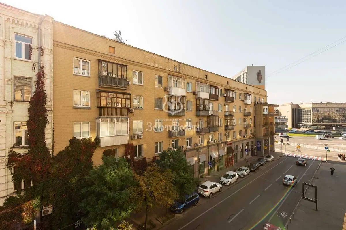 Фото Selling a 3-room apartment, 75.9 sq.m., Olesia Honchara Street 90/92 Kyiv, price: 195000 USD, code 9643