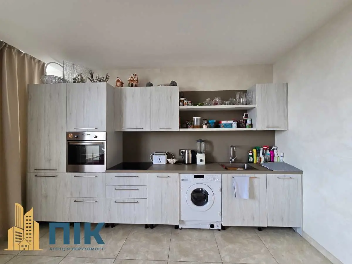 Фото Продаю 3-комнатную квартиру, 125 кв. м, Героев Сталинграда просп. 2д Киев, цена: 260000 USD, код 9646