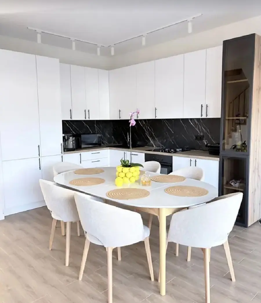 Фото Продаю будинок, 104 кв. м, Центральна вул.  Київ, ціна: 144000 $, код 9650