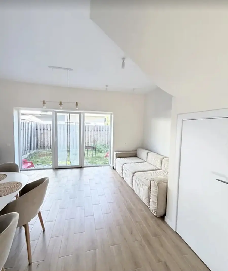Фото Продаю будинок, 104 кв. м, Центральна вул.  Київ, ціна: 144000 $, код 9650