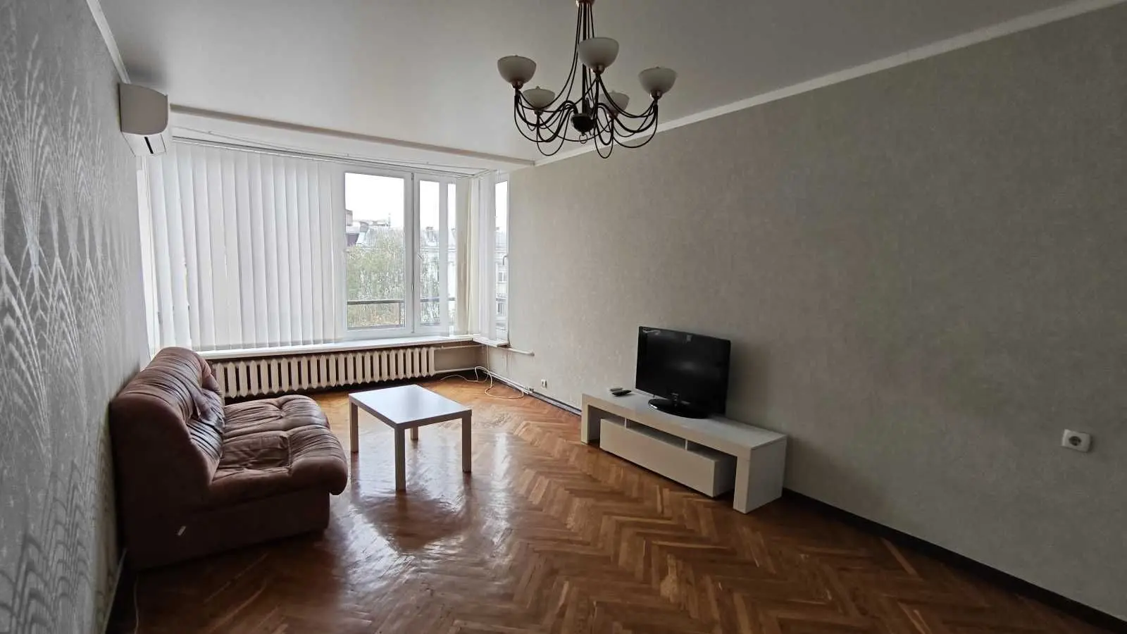 Фото Selling a 2-room apartment, 61.6 sq.m., Ipsylantiivskyi Lane (Aistova Street) 3 Kyiv, price: 115000 USD, code 9657