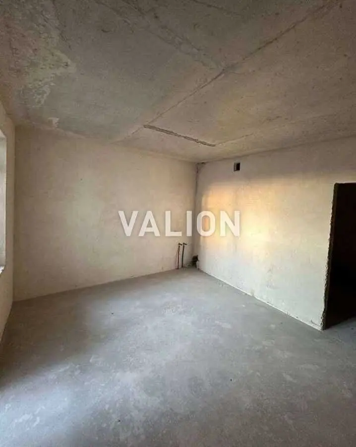Фото Selling a 2-room apartment, 83.9 sq.m., Zahorivska Street (Bahhovutivska Street) 17-21 Kyiv, price: 99900 USD, code 9666
