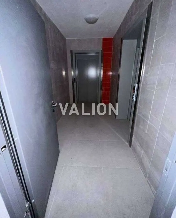 Фото Selling a 2-room apartment, 83.9 sq.m., Zahorivska Street (Bahhovutivska Street) 17-21 Kyiv, price: 99900 USD, code 9666