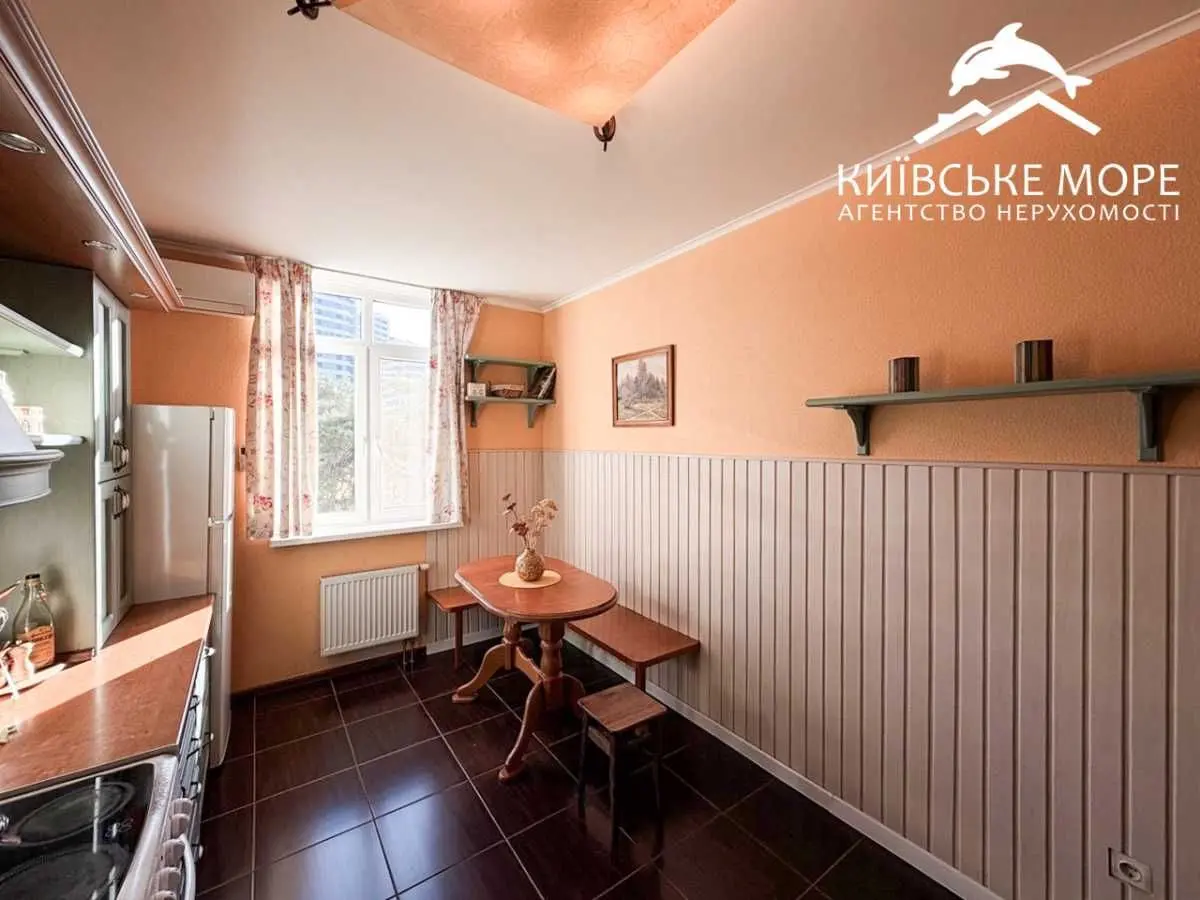 Фото Selling a 3-room apartment, 86 sq.m., Voskresenska Street 12А Kyiv, price: 115000 USD, code 9668