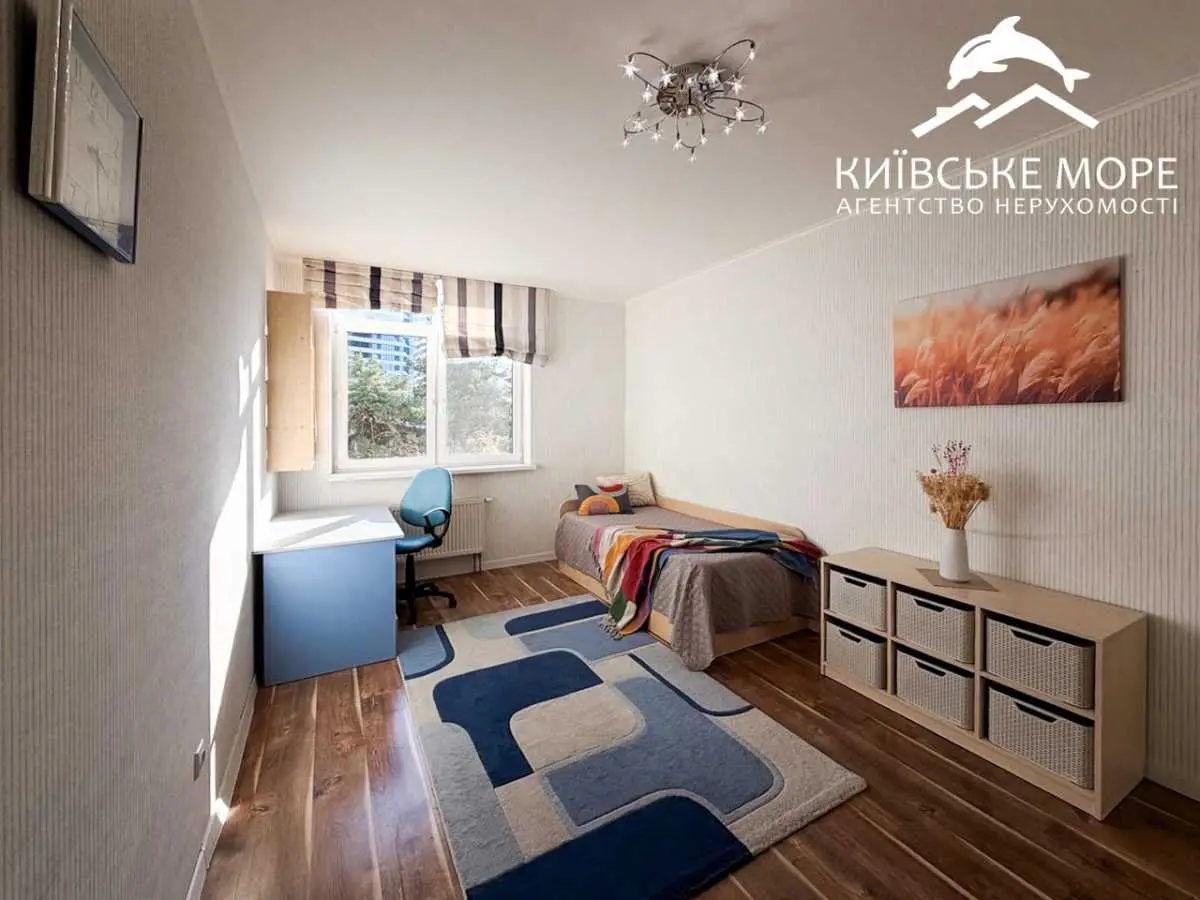 Фото Selling a 3-room apartment, 86 sq.m., Voskresenska Street 12А Kyiv, price: 115000 USD, code 9668