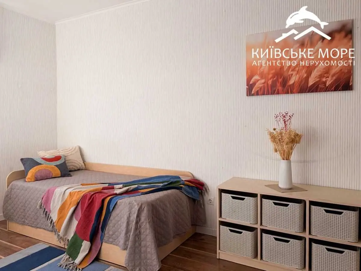 Фото Selling a 3-room apartment, 86 sq.m., Voskresenska Street 12А Kyiv, price: 115000 USD, code 9668