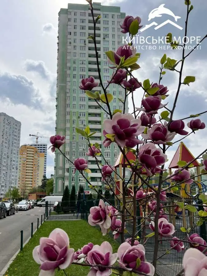 Фото Selling a 3-room apartment, 86 sq.m., Voskresenska Street 12А Kyiv, price: 115000 USD, code 9668