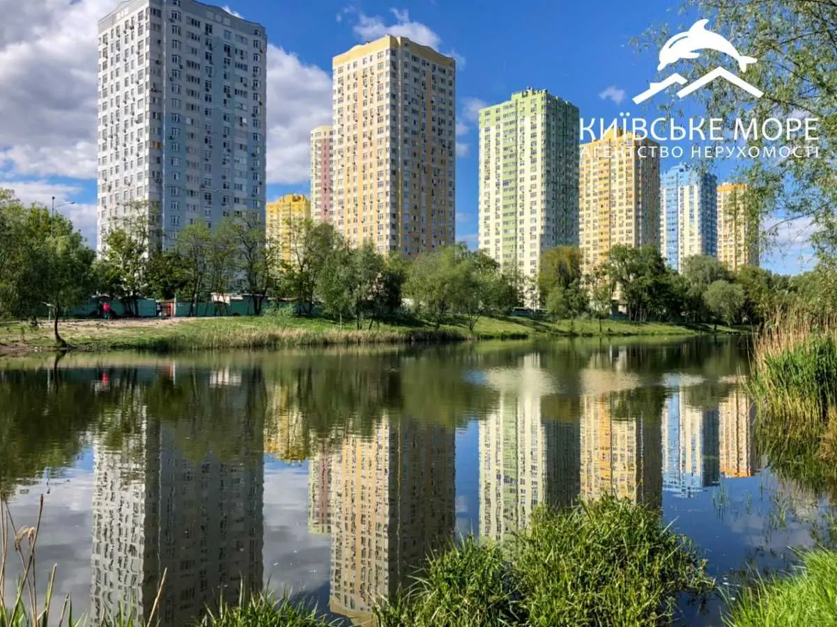 Фото Selling a 3-room apartment, 86 sq.m., Voskresenska Street 12А Kyiv, price: 115000 USD, code 9668
