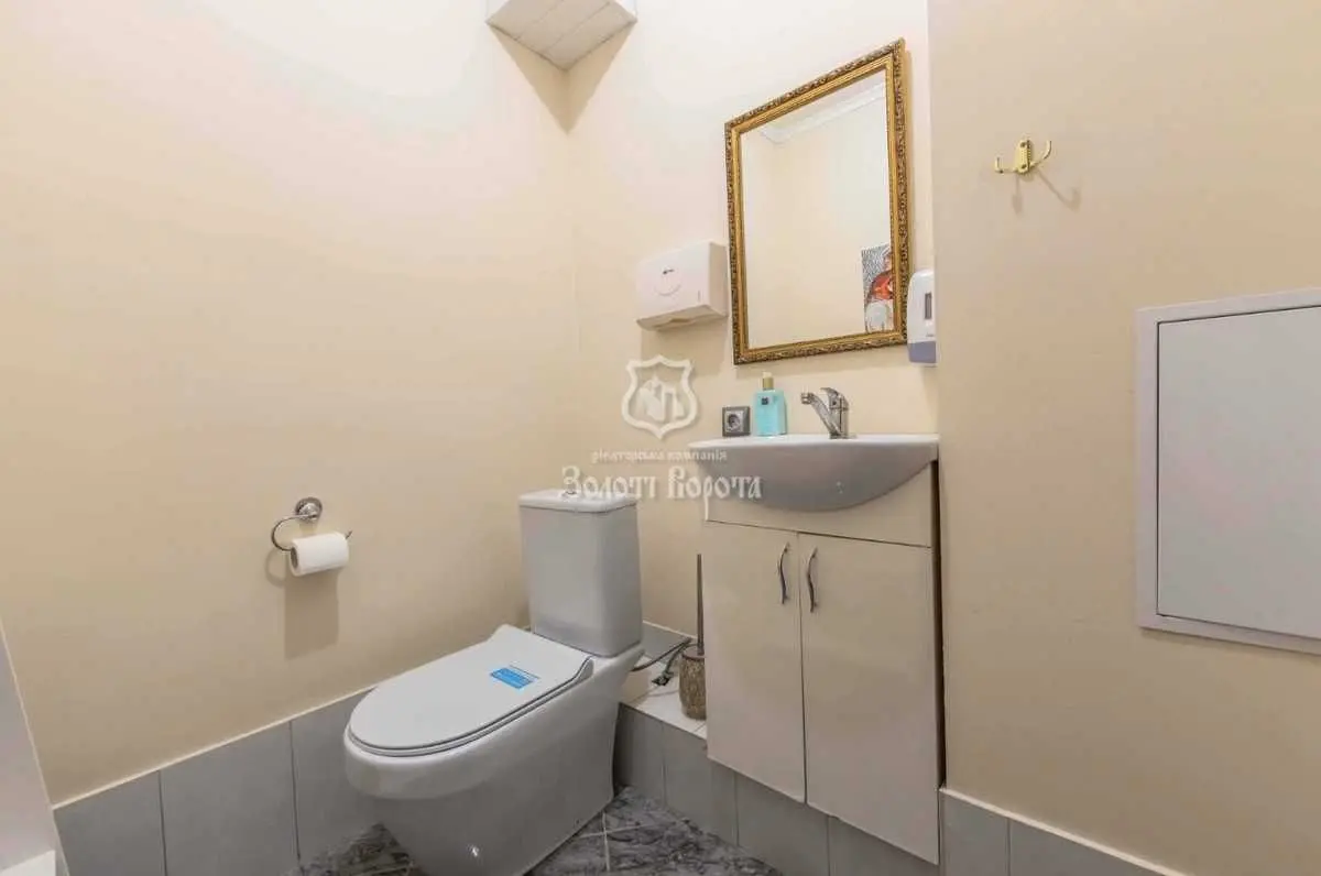Фото Selling a 3-room apartment, 86.9 sq.m., Reheneratorna Street  Kyiv, price: 99000 USD, code 9672