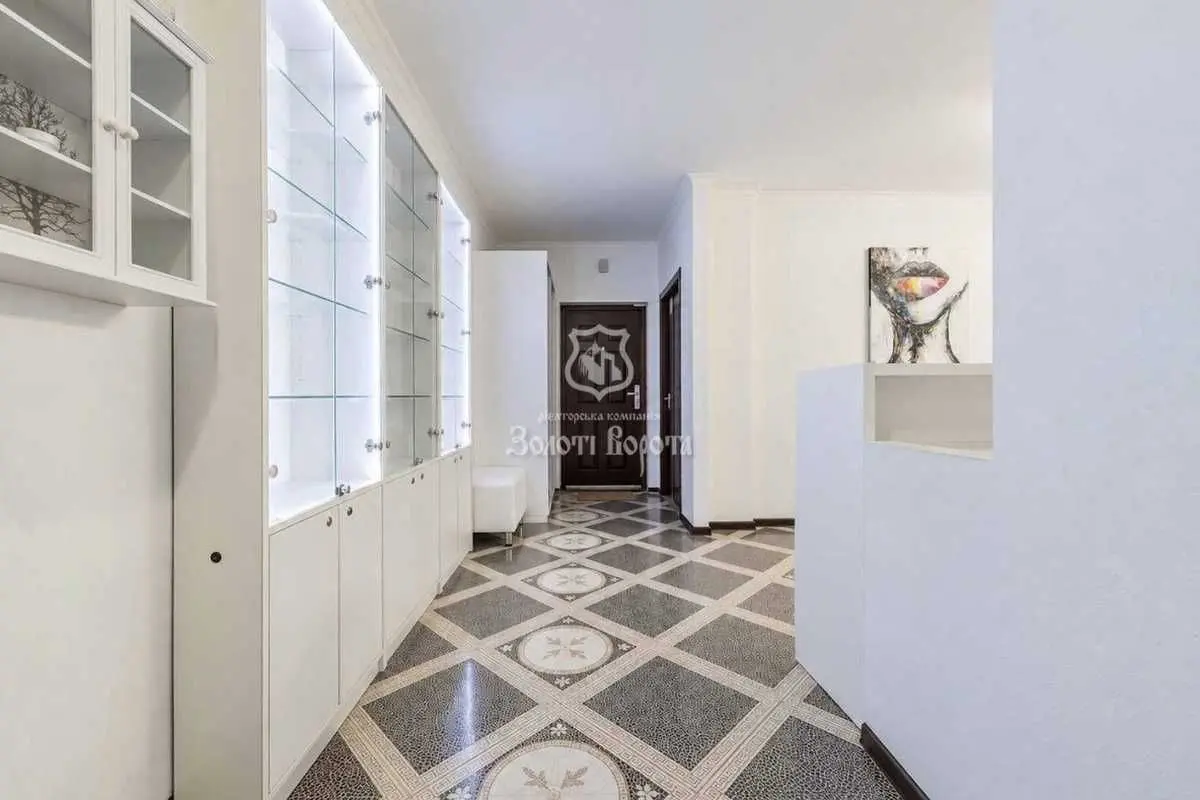 Фото Selling a 3-room apartment, 86.9 sq.m., Reheneratorna Street  Kyiv, price: 99000 USD, code 9672