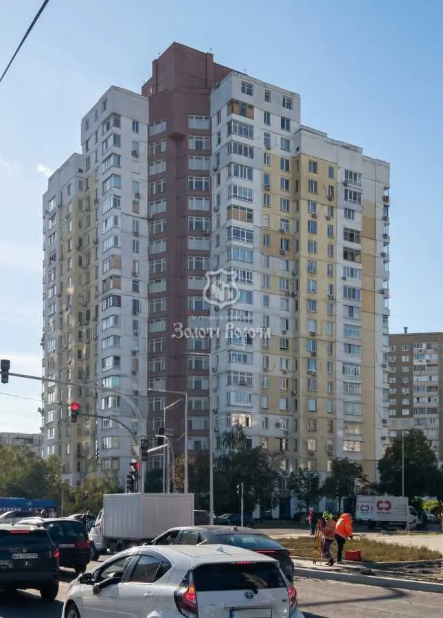 Фото Продаю 1 кімнатну квартиру, 51.4 кв. м, Харківське шосе 150/15 Київ, ціна: 55000 USD, код 9674