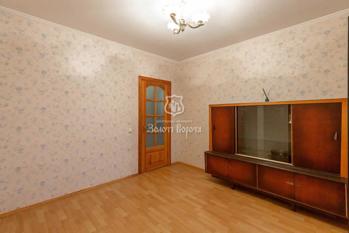 Фото Selling a 3-room apartment, 77.8 sq.m., Kharkivske Road 158 Kyiv, price: 90000 USD, code 9676