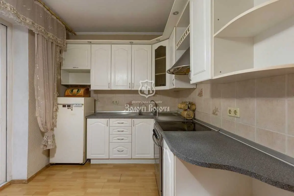 Фото Selling a 3-room apartment, 77.8 sq.m., Kharkivske Road 158 Kyiv, price: 90000 USD, code 9676