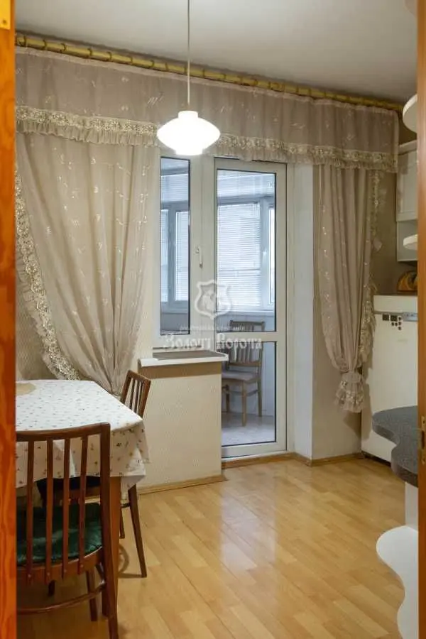 Фото Selling a 3-room apartment, 77.8 sq.m., Kharkivske Road 158 Kyiv, price: 90000 USD, code 9676