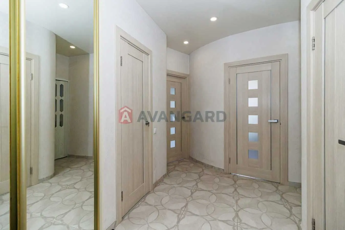 Фото Selling a 2-room apartment, 61 sq.m., Dmytra Lutsenka Street (Yuriia Smolycha Street)  Kyiv, price: 123000 USD, code 9677