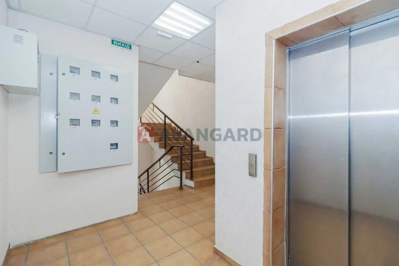 Фото Selling a 2-room apartment, 61 sq.m., Dmytra Lutsenka Street (Yuriia Smolycha Street)  Kyiv, price: 123000 USD, code 9677