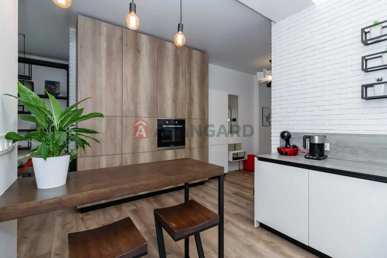 Фото Selling a 2-room apartment, 62.5 sq.m., Saksahanskoho Street  Kyiv, price: 230000 USD, code 9680