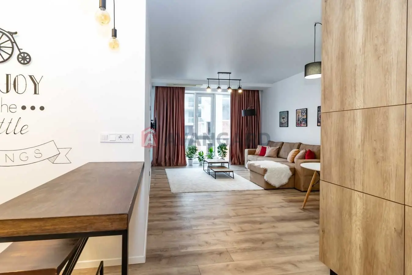 Фото Selling a 2-room apartment, 62.5 sq.m., Saksahanskoho Street  Kyiv, price: 230000 USD, code 9680