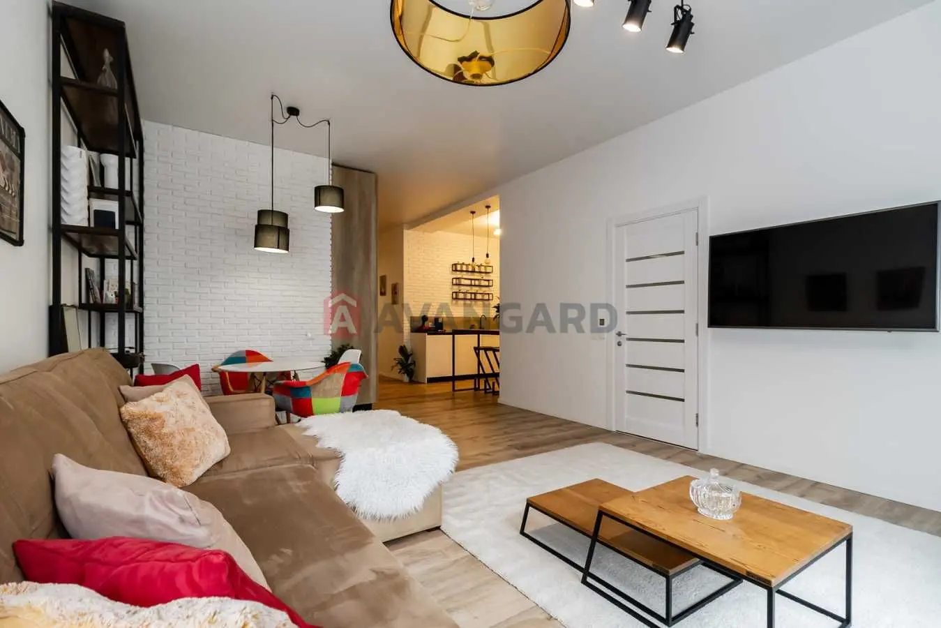 Фото Selling a 2-room apartment, 62.5 sq.m., Saksahanskoho Street  Kyiv, price: 230000 USD, code 9680