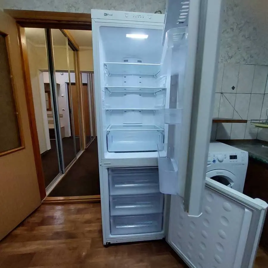 Фото Зняти 1 кімнатну квартиру, Федора Ернста вул. 2 Київ в довгострокову оренду, ціна: 10000 UAH, код 9682