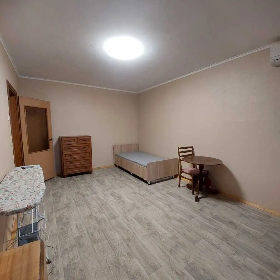 Фото Зняти 1 кімнатну квартиру, Федора Ернста вул. 2 Київ в довгострокову оренду, ціна: 10000 UAH, код 9682