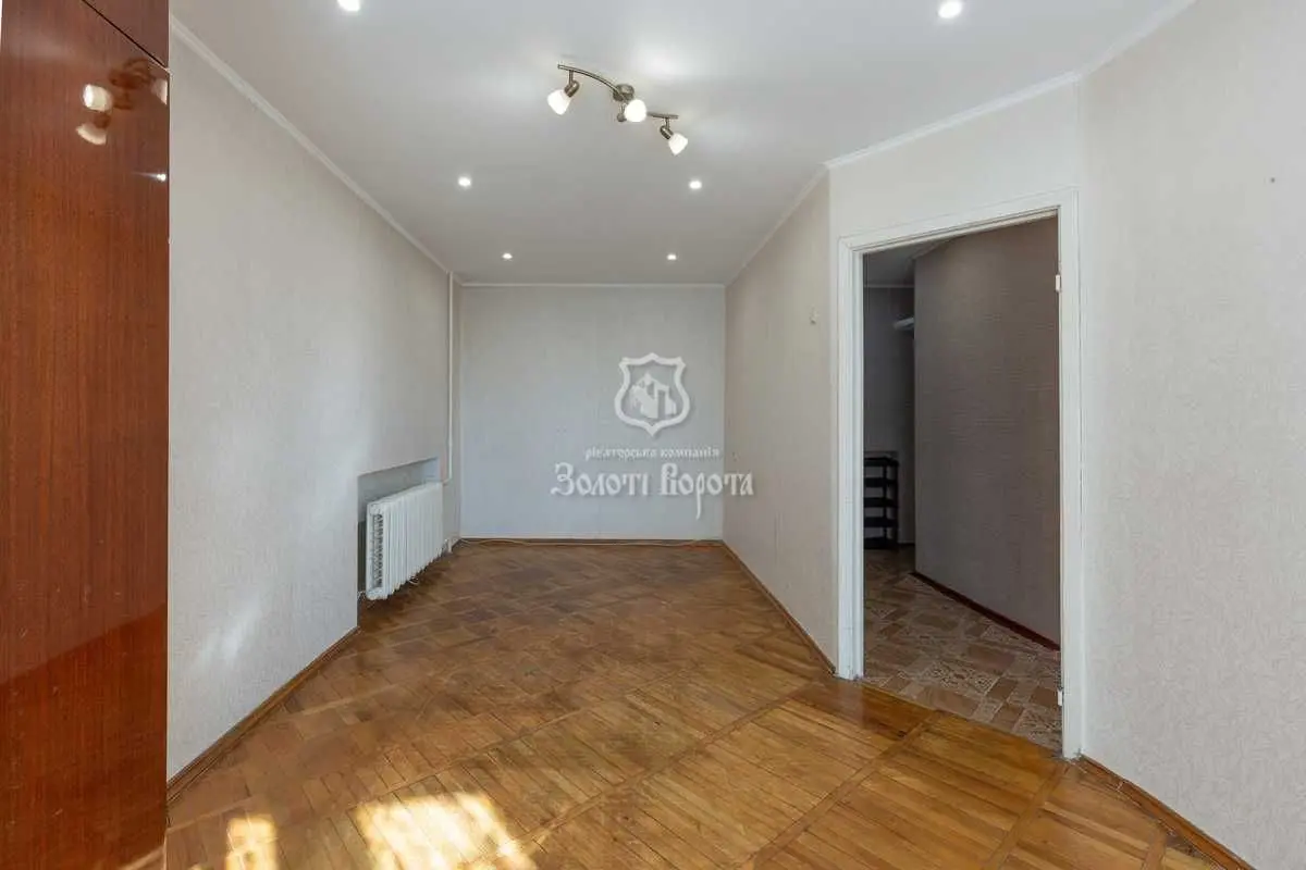 Фото Продаю 1 кімнатну квартиру, 29.7 кв. м, Смілянська вул. 19 Київ, ціна: 27000 USD, код 9684