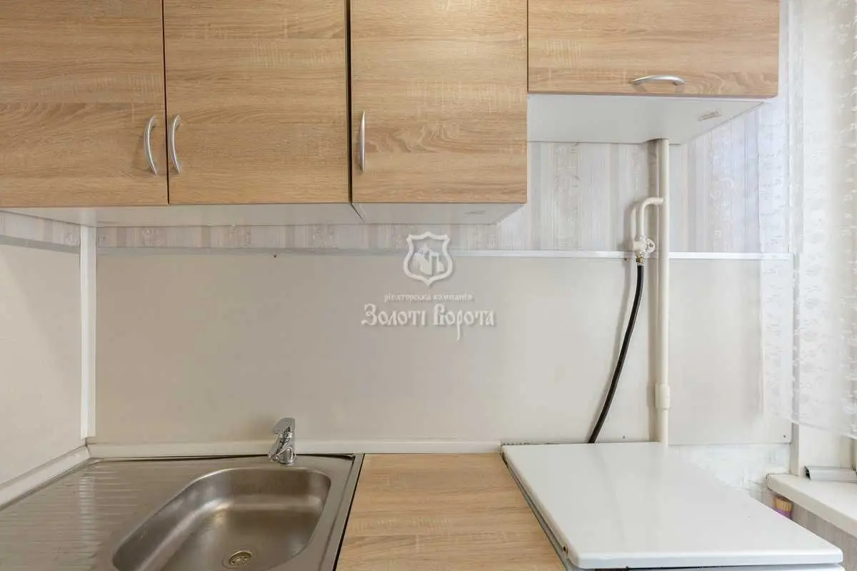 Фото Продаю 1 кімнатну квартиру, 29.7 кв. м, Смілянська вул. 19 Київ, ціна: 27000 USD, код 9684