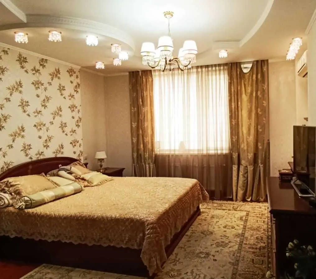 Фото Зняти 1 кімнатну квартиру, Голосіївський просп. (40-річчя Жовтня)  Київ в довгострокову оренду, ціна: 20000 UAH, код 9685