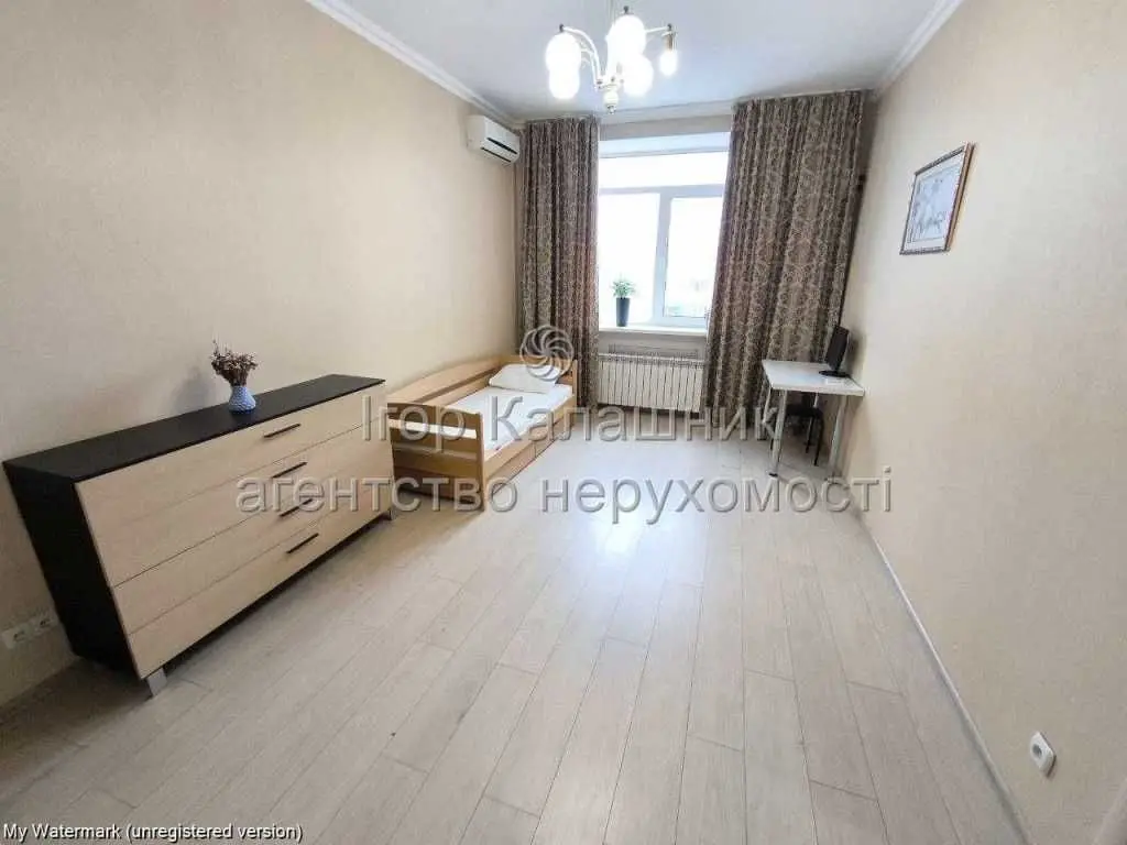 Фото Зняти 2 кімнатну квартиру, Івана Світличного вул. (Петровського) 4а Київ в довгострокову оренду, ціна: 18000 UAH, код 9690