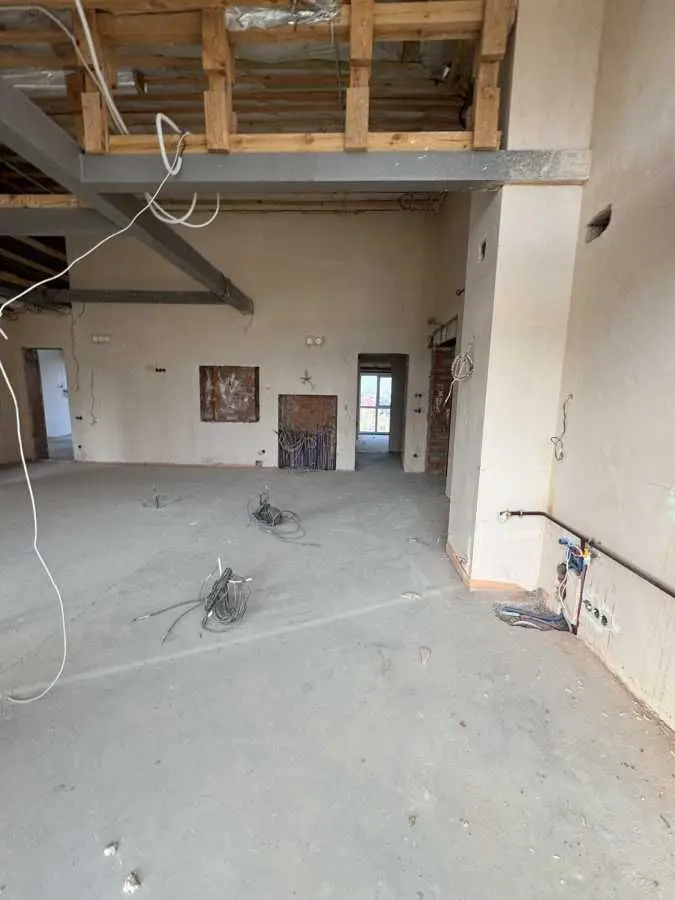 Фото Продаю 5 кімнатну квартиру, 155 кв. м, Волошкова вул. 1 Київ, ціна: 200000 USD, код 9698
