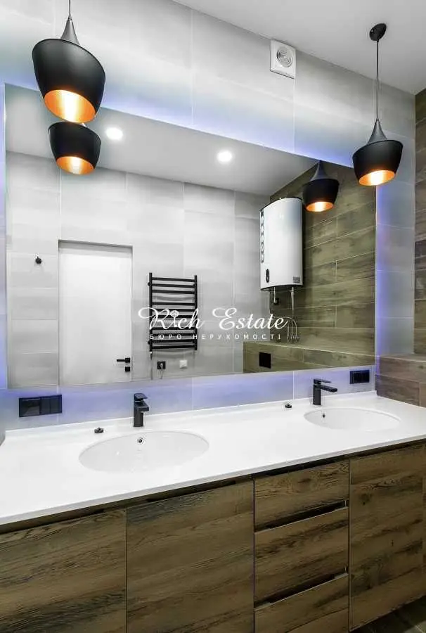 Фото Rent a 2-room apartment, Ulytska street (Ivana Ulitina Street)  Kyiv for long-term rent, price: 1700 USD, code 9700