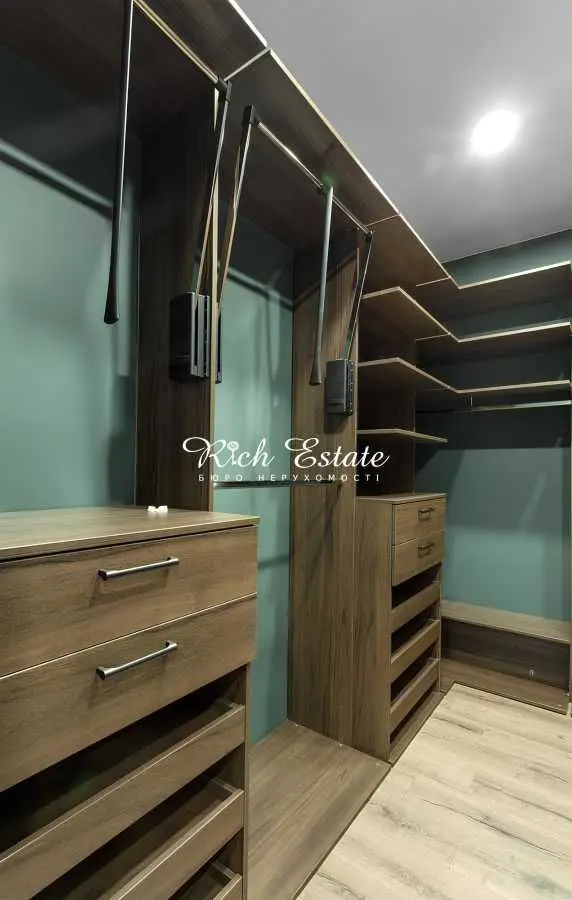 Фото Rent a 2-room apartment, Ulytska street (Ivana Ulitina Street)  Kyiv for long-term rent, price: 1700 USD, code 9700