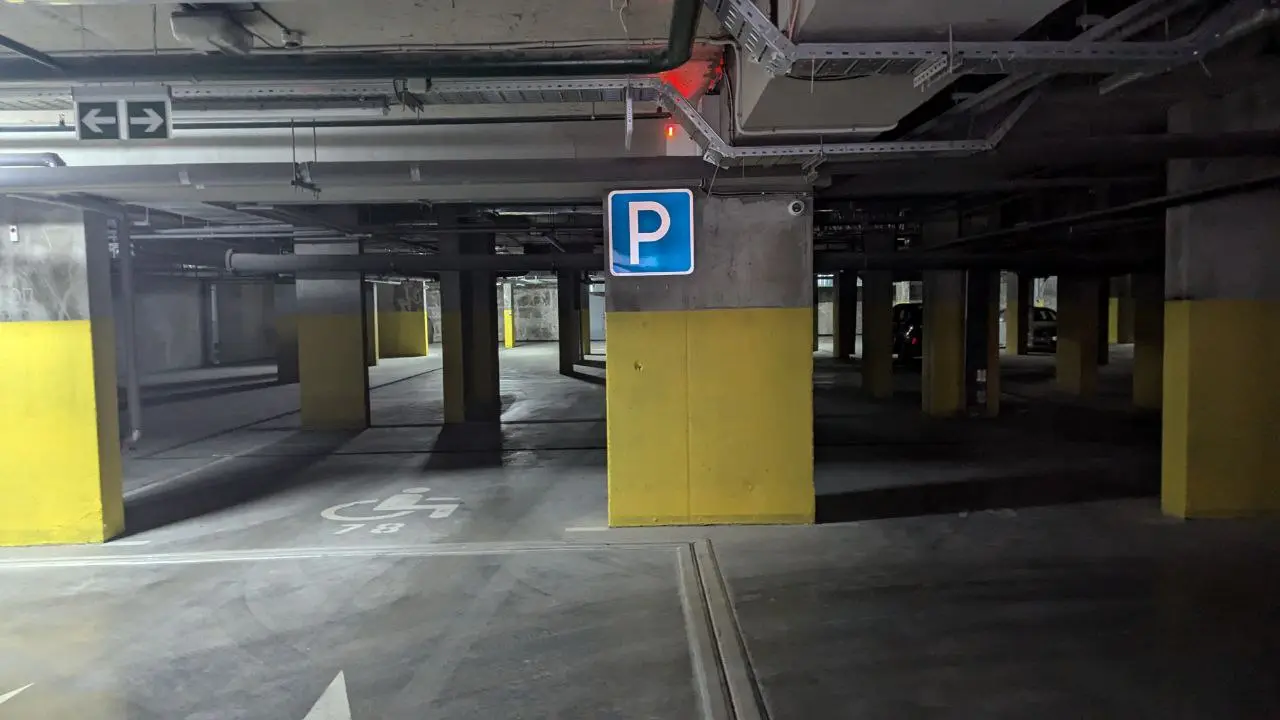 Фото Продаю офіс, 115 кв. м, Річна вул. 4 Київ, ціна: 220000 $, код 9701