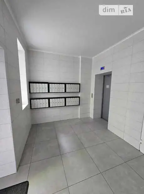 Фото Selling a 1-room apartment, 39 sq.m., Irpin, price: 62500 USD, code 9709
