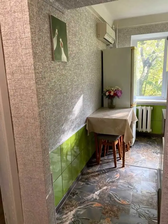 Фото Rent a 1-room apartment, Vidradnyi Avenue 40 Kyiv for long-term rent, price: 10000 UAH, code 9717