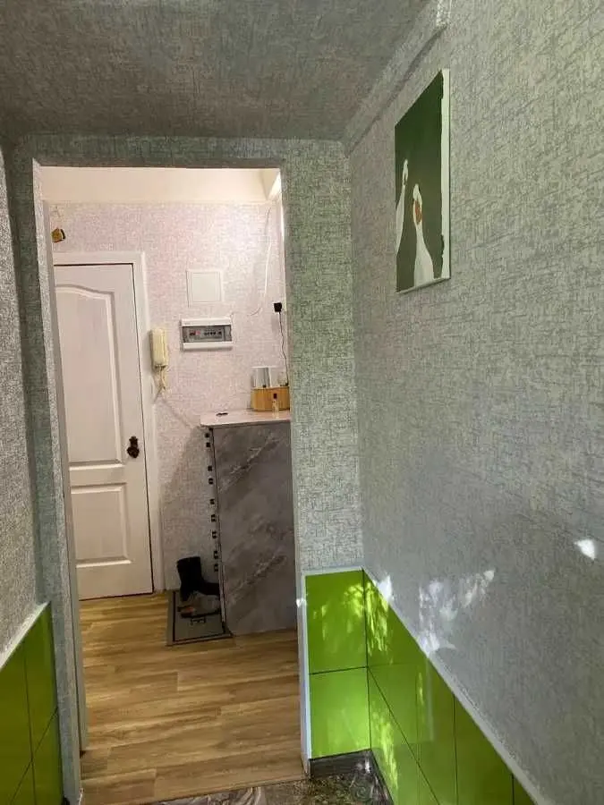 Фото Rent a 1-room apartment, Vidradnyi Avenue 40 Kyiv for long-term rent, price: 10000 UAH, code 9717