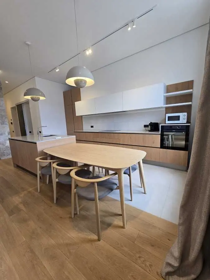 Фото Rent a 4-room apartment, Antonovycha Street (Horkoho Street) 15 Kyiv for long-term rent, price: 4000 USD, code 9722