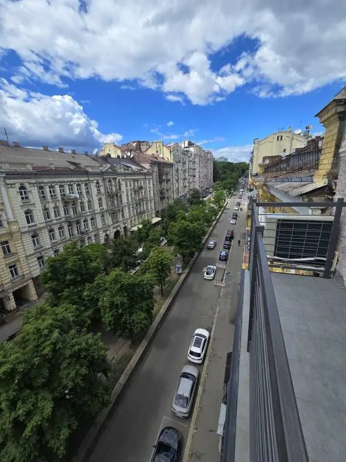 Фото Rent a 4-room apartment, Antonovycha Street (Horkoho Street) 15 Kyiv for long-term rent, price: 4000 USD, code 9722
