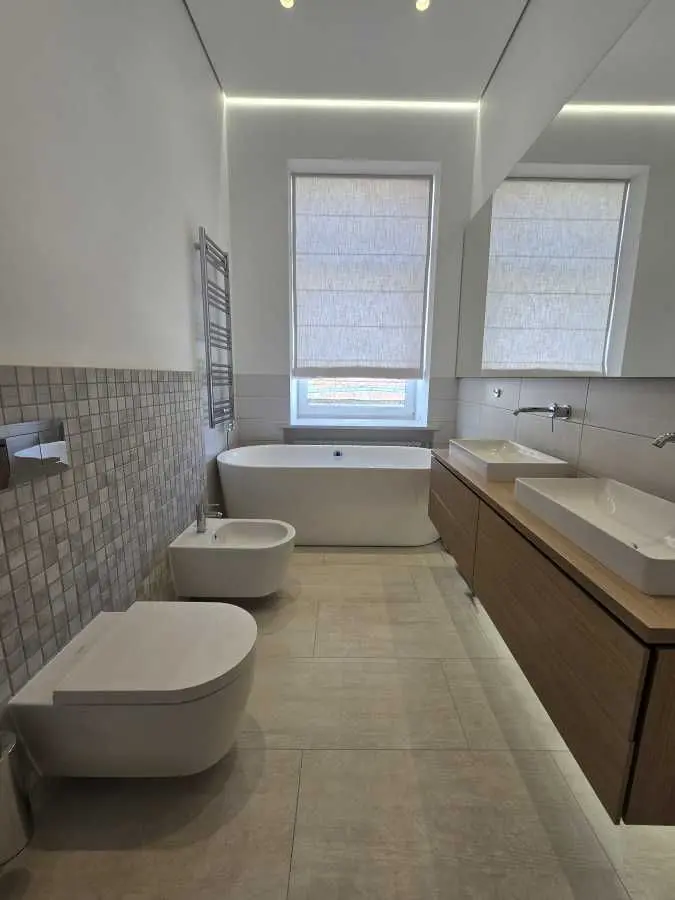 Фото Rent a 4-room apartment, Antonovycha Street (Horkoho Street) 15 Kyiv for long-term rent, price: 4000 USD, code 9722