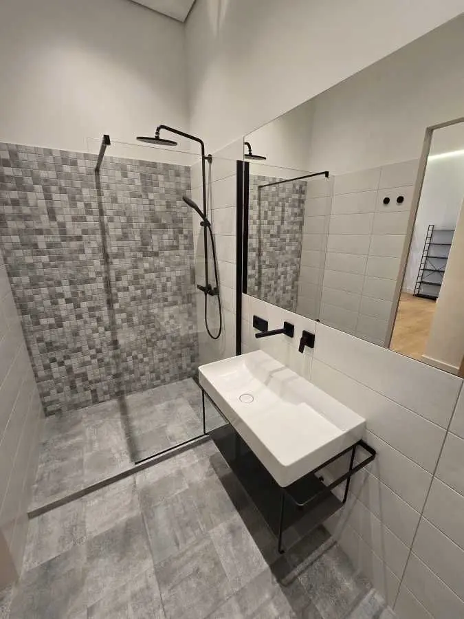 Фото Rent a 4-room apartment, Antonovycha Street (Horkoho Street) 15 Kyiv for long-term rent, price: 4000 USD, code 9722