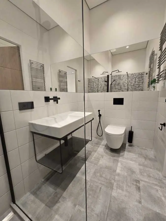 Фото Rent a 4-room apartment, Antonovycha Street (Horkoho Street) 15 Kyiv for long-term rent, price: 4000 USD, code 9722
